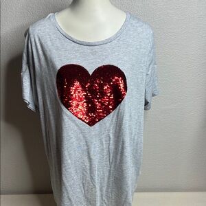 Fleurish Sequin Heart Graphic Tee Women’s 1X Gray Flip Sequin Top